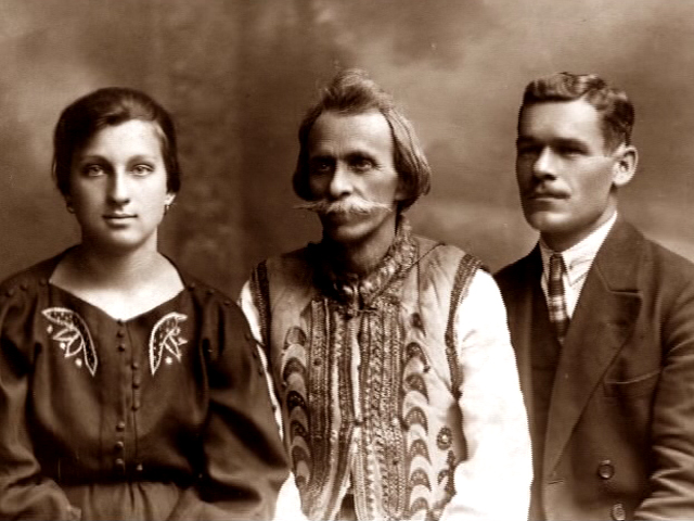 Родина Іваничуків